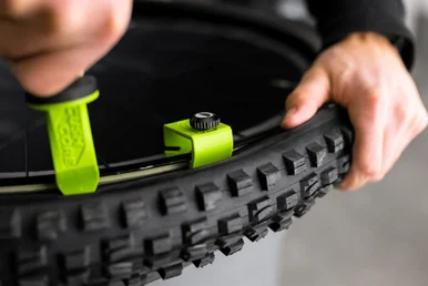 Bead Bro Tubeless Install Tool