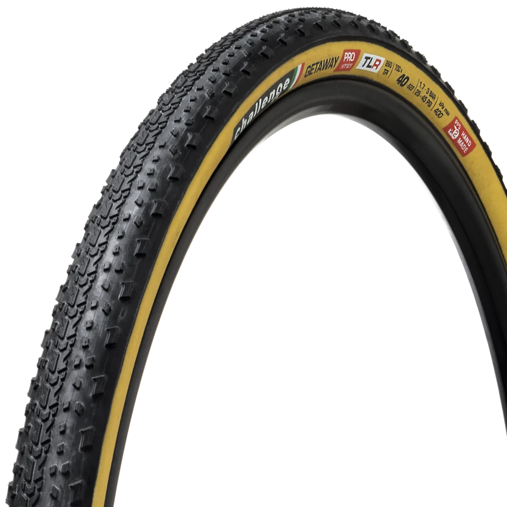 Challenge Getaway Handmade TLR gravel tyre 700c x 40c (Black/Tan)