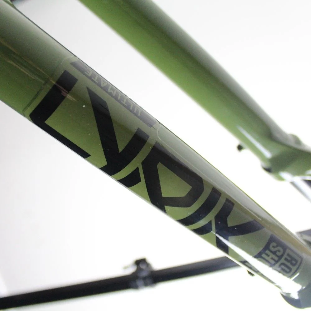 InvisiframeLYRIK 2022gloss