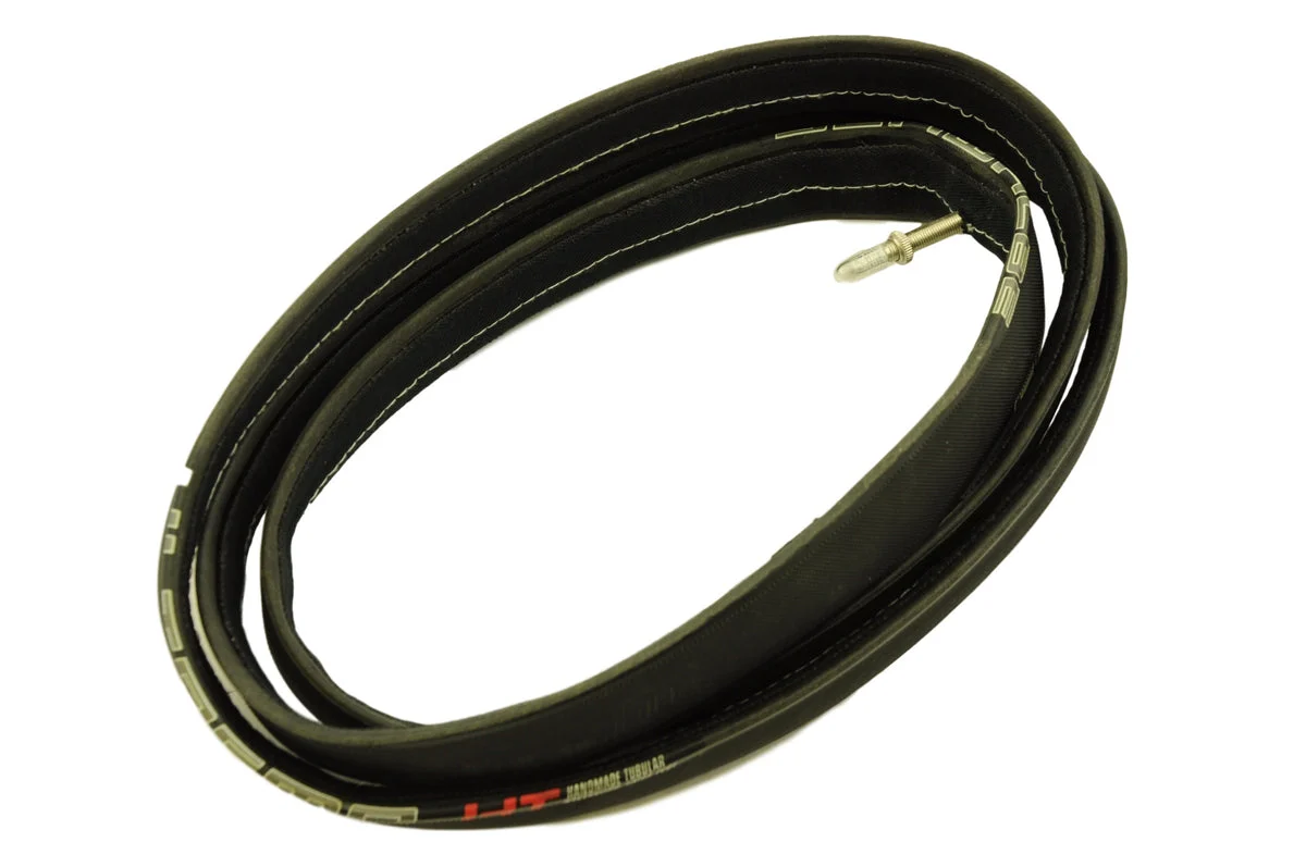 SCHWALBE ULTREMO HT RACEGUARD TYRE 700 x 22 HANDMADE LIGHTWEIGHT FOLDING TYRE