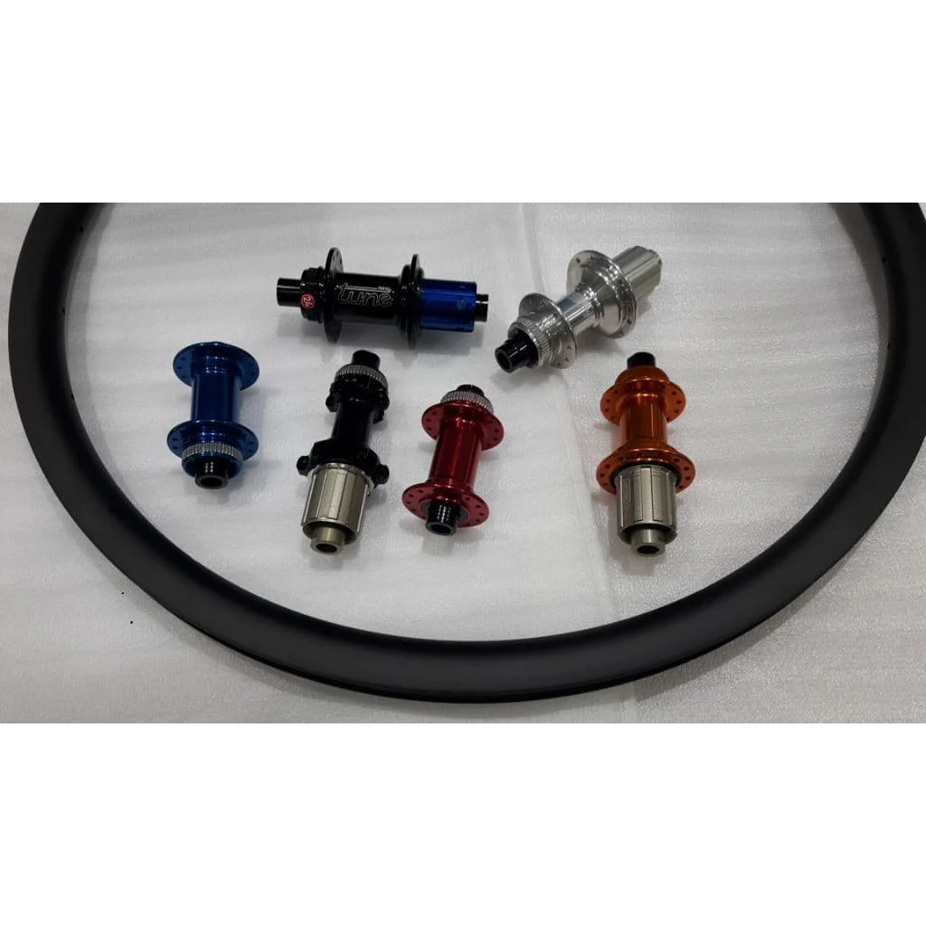 Venn 30 TCD Disc Brake Carbon Rim On A Choice Of Hubs